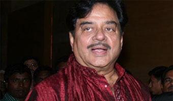 Shatrugan Sinha hospitalised after breathing trouble