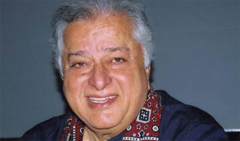Shashi Kapoor undergoes cataract surgery
