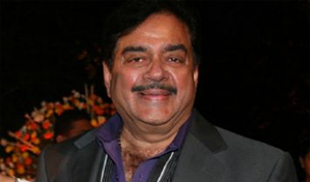 Shatrugan Sinha shifted from ICU to private room