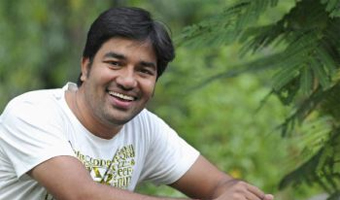 Shiva to reprise Rajini in Thillu Mullu remake