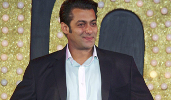 Salman gifts bike to Indian Idol 6 contestant