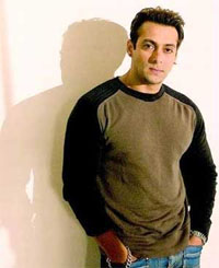 Salman says no to small town promotional tour