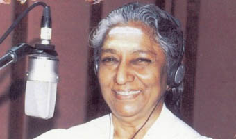 Singer S.Janaki refuses to accept Padma Bhushan