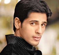 Sidharth Malhotra gets 42 bouquets on bday