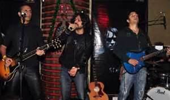 Pakistani band Strings back to Bollywood