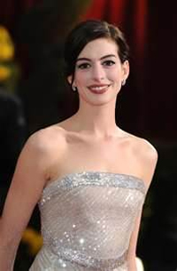 Hathaway blasts film critics for error in name