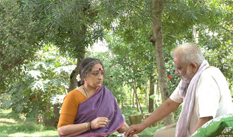 Bapus praise my biggest award: Bharani