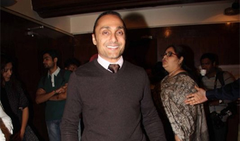 Rahul Bose disturbed over Rushdie controversy