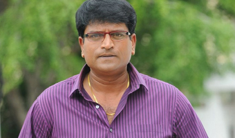 Searching for right actress for Avunu Hindi remake: Ravi Babu