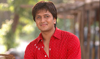 Riteish planning Hindi remake of Balak Palak