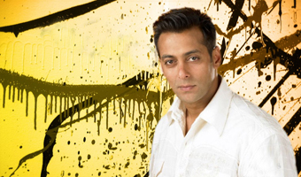 Salman signs record Rs.500 crore deal with STAR