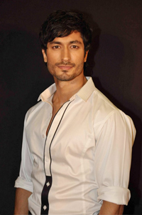 Vidyut to change action genre with Commando?