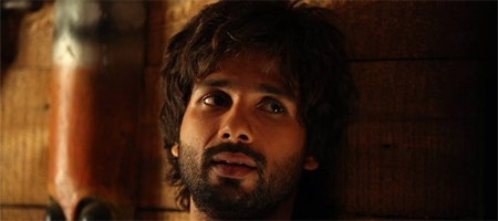 Shahid to start dubbing for R...Rajkumar 