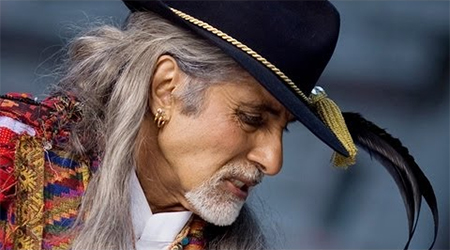 Big B crosses seven million mark on Twitter