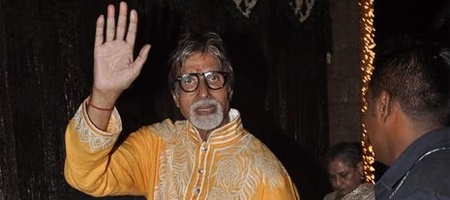 Big B celebrates Diwali with film fraternity