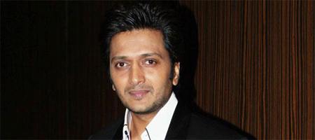 Riteish celebrating Diwali at native place