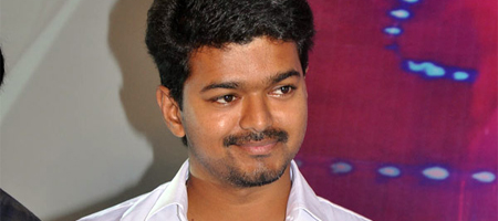 Vijay rescues Jilla team