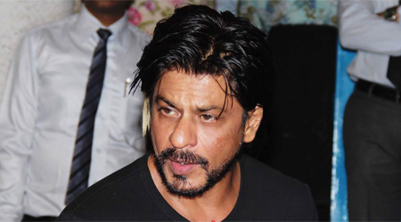 Keen to take kids to Pakistan, SRK hopes for friendlier ties