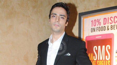 Akash Chopra turns filmmaker