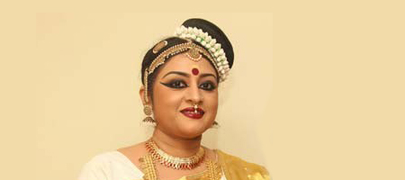 Parvathy performing Mohiniattam in Trivandrum   