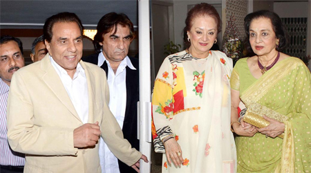 Dharmendra, Asha Parekh attend Dilip Kumars 91st bday