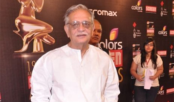 Dont be angry with me, Gulzar tells Karachi fest organiser