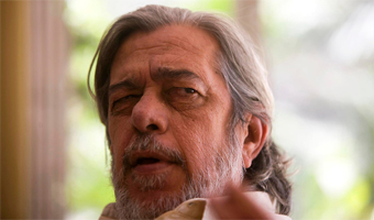 Give chance to independent filmmakers: Saeed Mirza