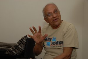 Welcome Obama starts rolling 