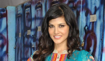 Sunny Leone files FIR against KRK