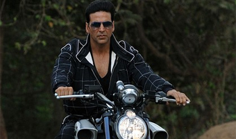 Bike stunt in Keemat most memorable: Akshay