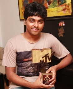 GV Prakash wins MTV Award 