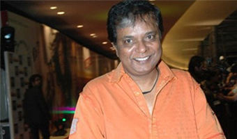 Amrapurkar assaulted on Holi, files police complaint