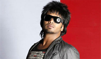 Manchu Manoj follows in brothers footsteps