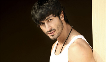 Vidyut Jamwal to design action sequence in Bullet Raja