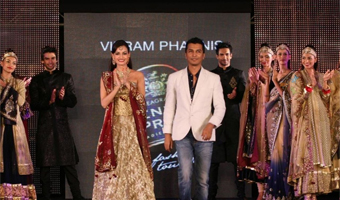 B town celebrates rural India with Vikram Phadnis at LFW