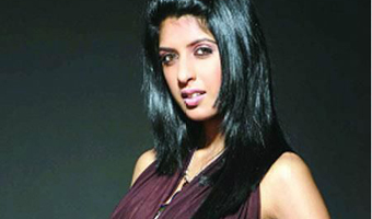 Debina cant have her mangoes, courtesy Gurmeet