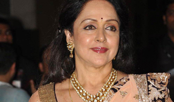 Working with older actors boosts career: Hema Malini