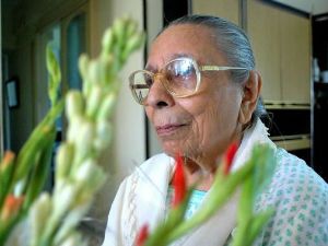 Singer Shamshad Begum passes away