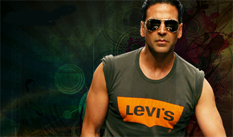 What makes Akshay feel lucky? 