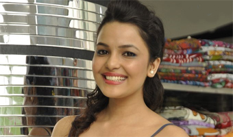 Chitrashi likes being original in F.I.R.