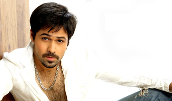 Emraan adds quirky touch to Jholuraam song video