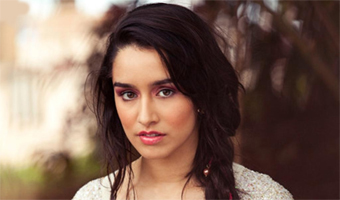 Gori Tere Pyaar Mein keeps Shraddha busy