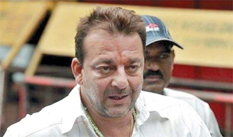 Governor flooded with petitions on Sanjay Dutt sentence