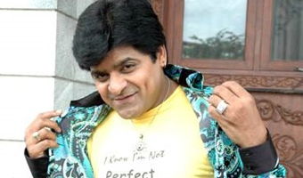 Ali dedicates doctorate honour to his father