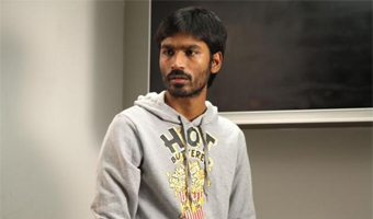 Dhanush finds dubbing for Raanjhanaa tough