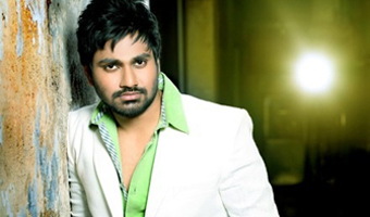 Mithoon praises Mahesh Bhatt for his young spirit