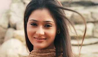 No comparison between TV, films: Sara Khan