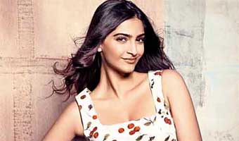 Indian cinema brings emotional content to world: Sonam Kapoor