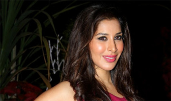 Spot fixing heartbreaking: Sophie Choudry