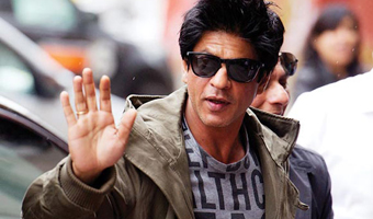 SRK lucky for KKR, say fans on Facebook, Twitter